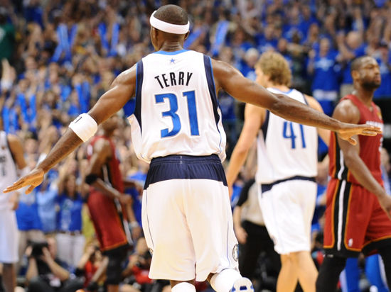 久保建英：堂安律的进球非常漂亮，这种处理方式正是他擅长的（久保建英称赞堂安律：这记进球精彩绝伦，正是他的拿手好戏）