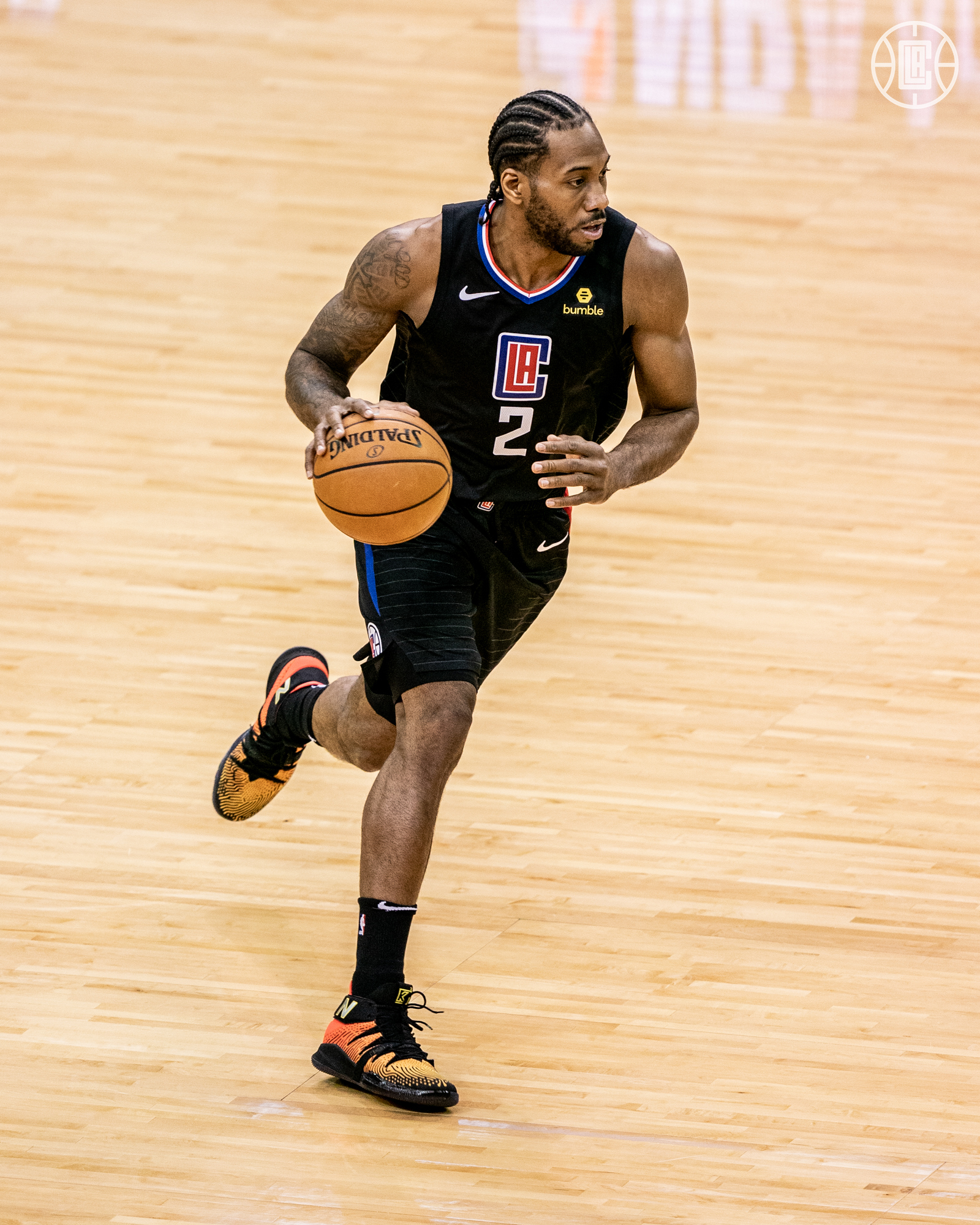 弑旧主，费瓦斯曾与林良铭、巴尔韦德在皇马B队做过队友（面对旧主破门，费瓦斯曾与林良铭、巴尔韦德同在皇马B队效力）