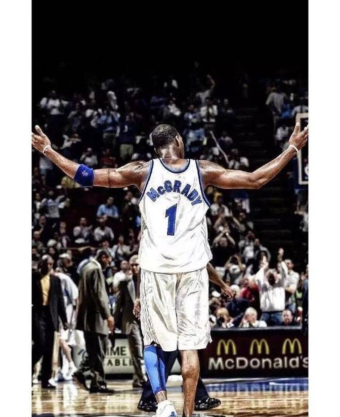 范德法特：C罗训练中总是特别专注，我连他的5%都做不到（范德法特：C罗训练专注度极高，我自认连他的5%都不及）