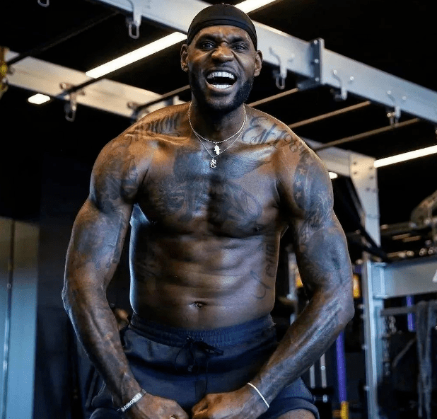 西媒：阿里瓦斯曾接近加盟吉达国民，皇马可获1400万欧分成（西媒：阿里瓦斯一度接近签约吉达国民，皇马可分得1400万欧）